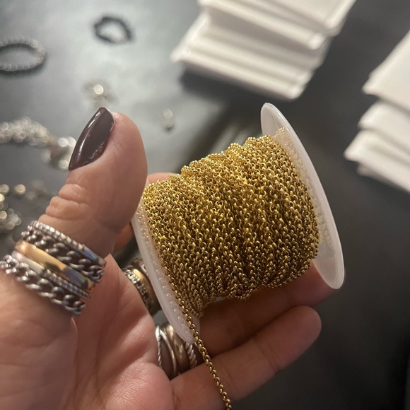 Genuine moonstone & mother of pearl moon choker - Picture 11 of 12